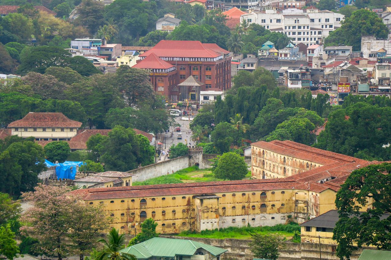 Mount Palace Kandy Exterior photo
